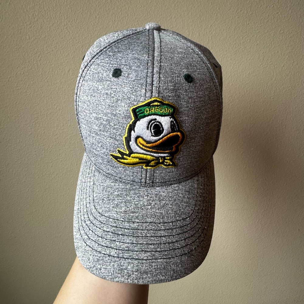 Gray Baseball Hat with Classic Oregon Duck Logo